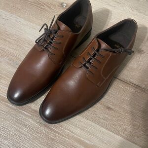 H&M Men's Classic Brown Oxfords